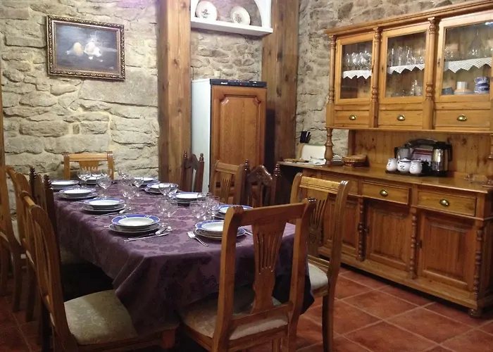 منزل ريفي La Fuente Trabanca